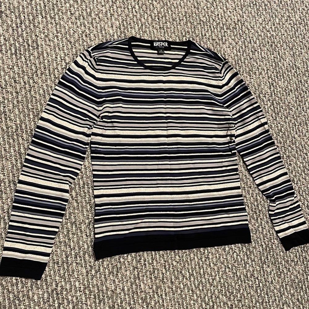 ⭐️5/$15⭐️ Kasper petite striped glitter top